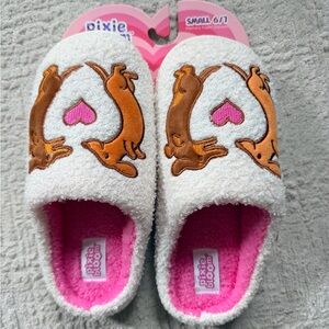 Pixie Bloom Dachshund Dog Slippers Womens S 6-7 White Pink New Valentines Day